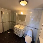 2 Roms Kjellerleilighet Med Separat Soverom