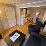 2 Roms Kjellerleilighet Med Separat Soverom *