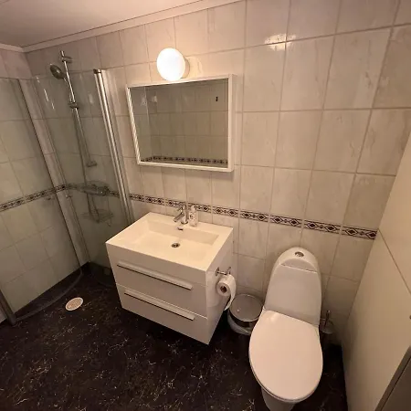 Apartmán 2 Roms Kjellerleilighet Med Separat Soverom *
