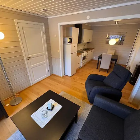 2 Roms Kjellerleilighet Med Separat Soverom *