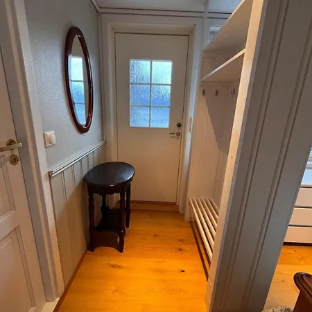 Apartmán 2 Roms Kjellerleilighet Med Separat Soverom