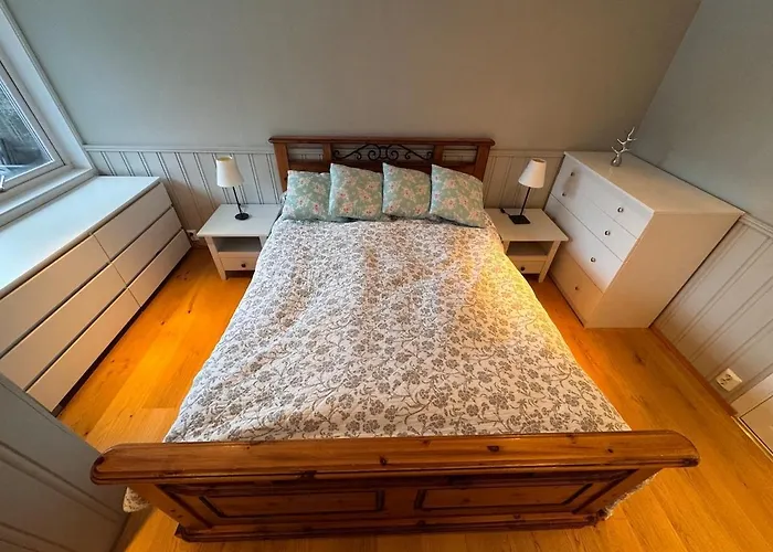 2 Roms Kjellerleilighet Med Separat Soverom Daire Luster