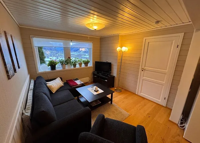 Daire 2 Roms Kjellerleilighet Med Separat Soverom